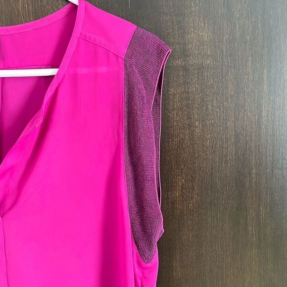 Cabi Campo Top Magenta Pink Notched V neck Mesh Cap Sleeves Small - Picture 4 of 5